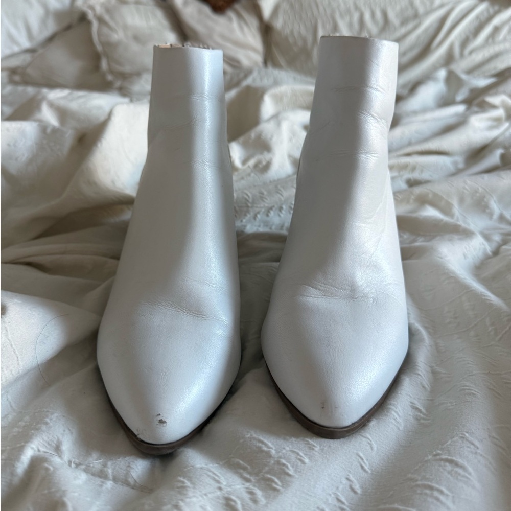 Elegant White Ankle Boots